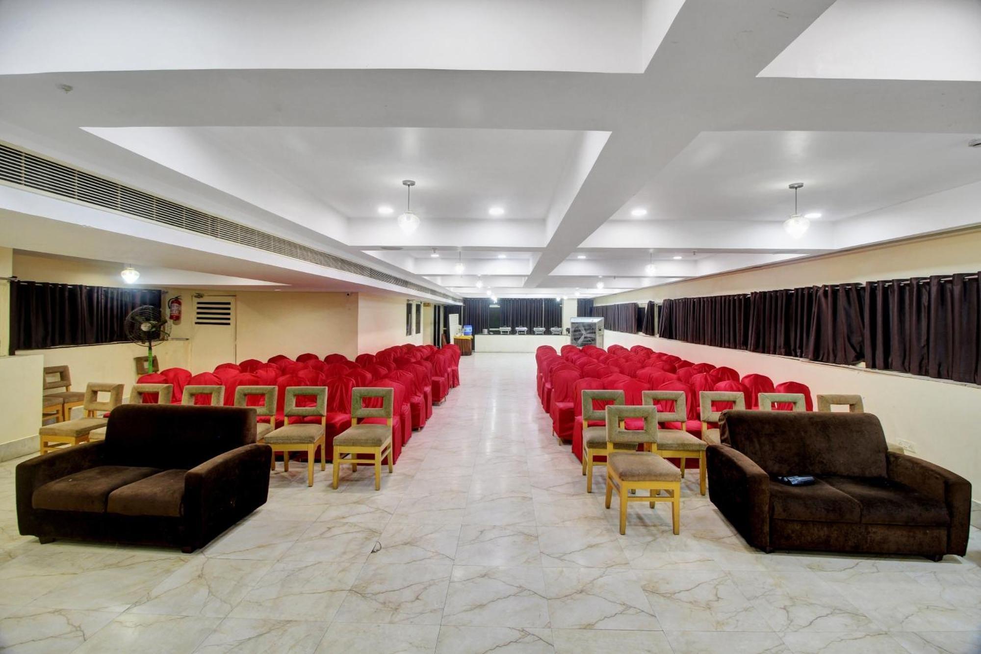Hotel Townhouse The Grand Plaza Hyderabad Exterior foto